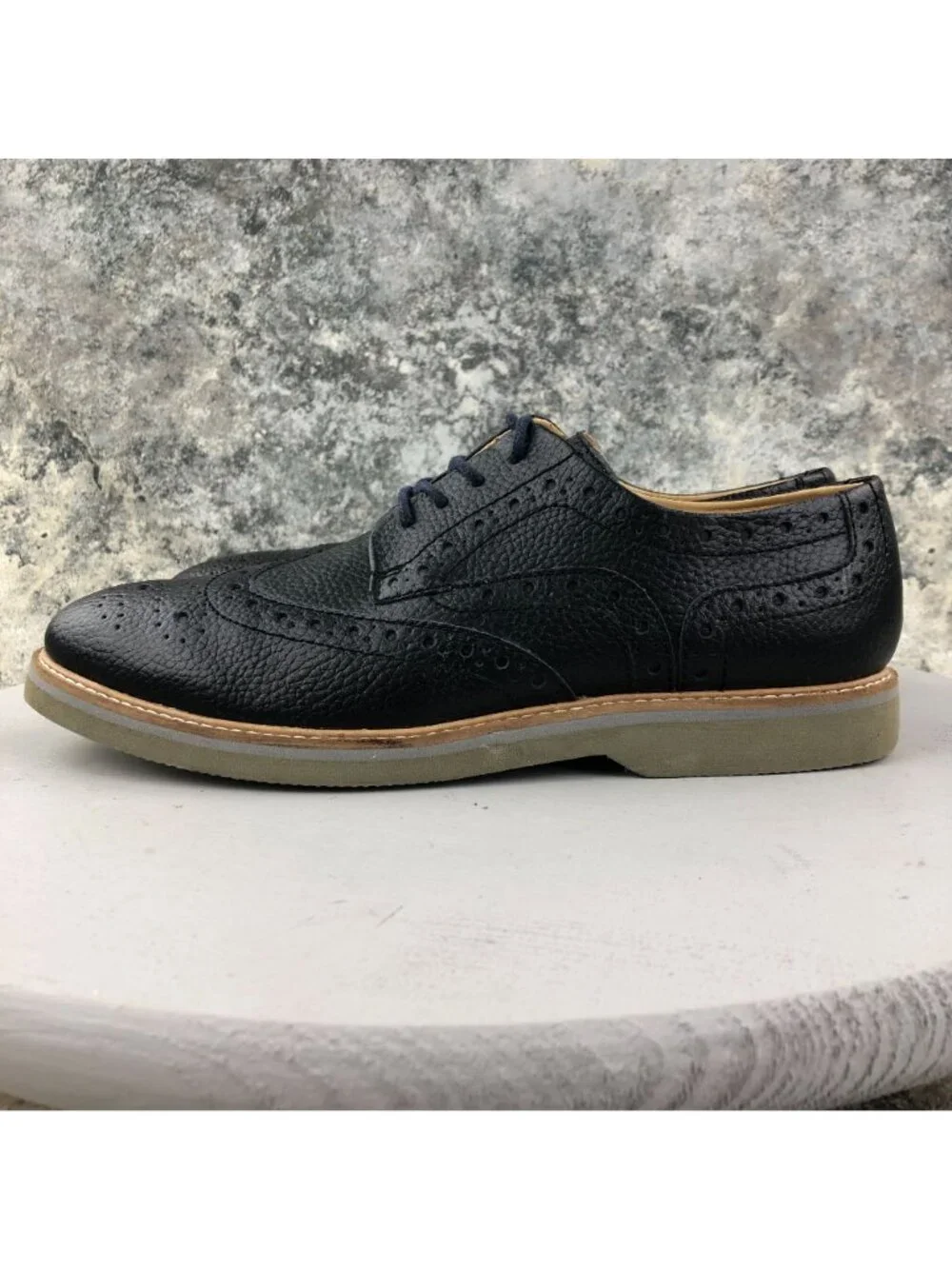 Weatherproof Vintage Shoes Men's Size 9M Wayne Black Leather Wingtip Oxfords